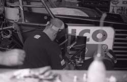 2003_pod_stand_4.jpg